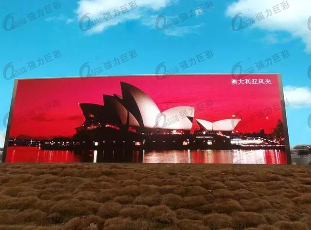 世界那么大，到哪兒都能遇見她
