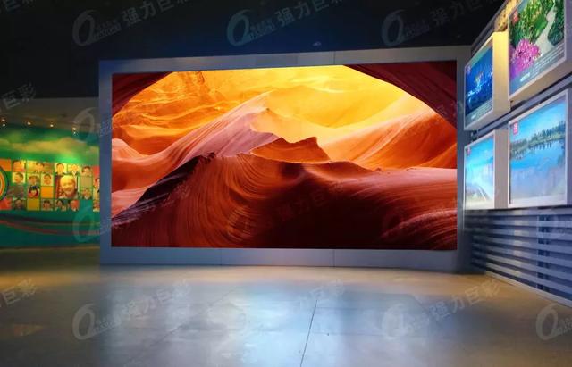 世界那么大，到哪兒都能遇見她